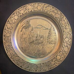 Vintage 1978 pewter Christmas plate or wall hanging